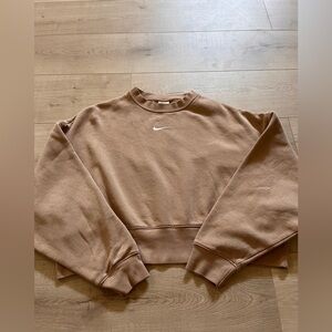 Women’s Nike Oversized Crew-Neck Mod Crop Sweatshirt